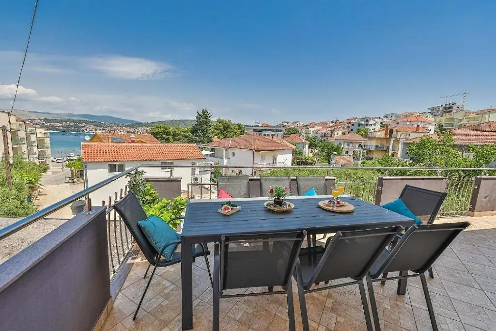 Apartment Sea Stone House Appartment 2 Trogir Croatia